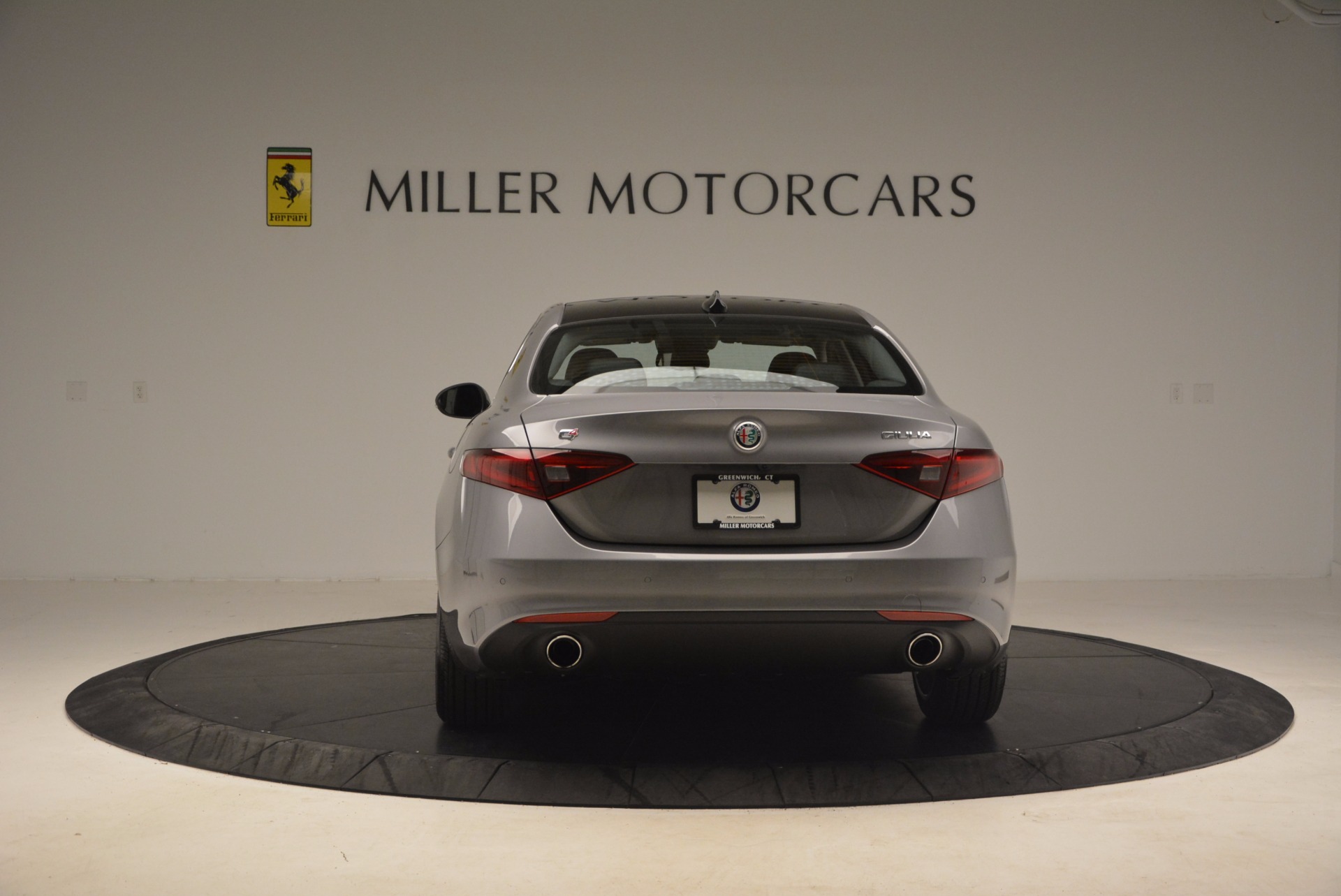 New-2017-Alfa-Romeo-Giulia-Q4