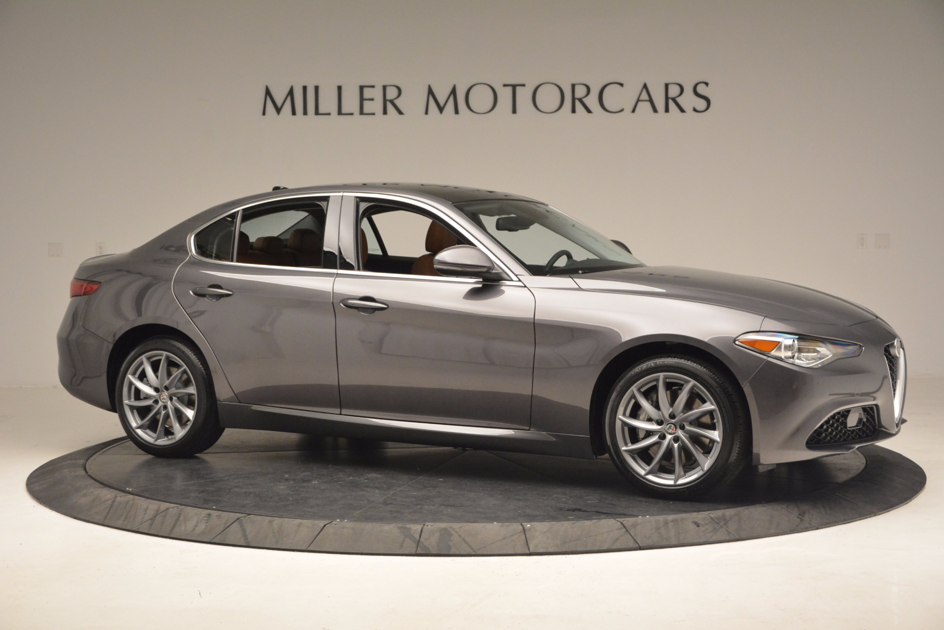 New-2017-Alfa-Romeo-Giulia-Q4