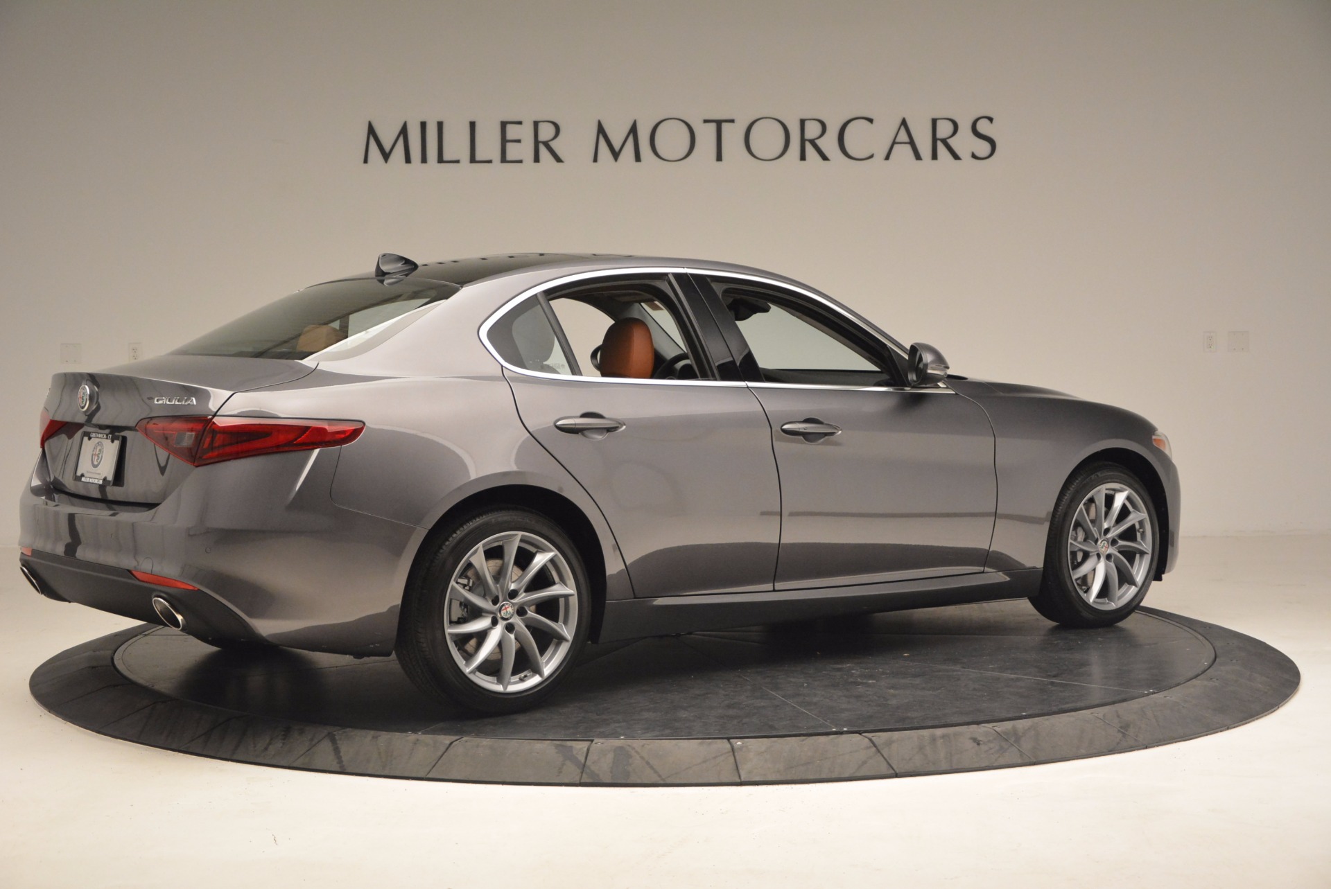 New-2017-Alfa-Romeo-Giulia-Q4