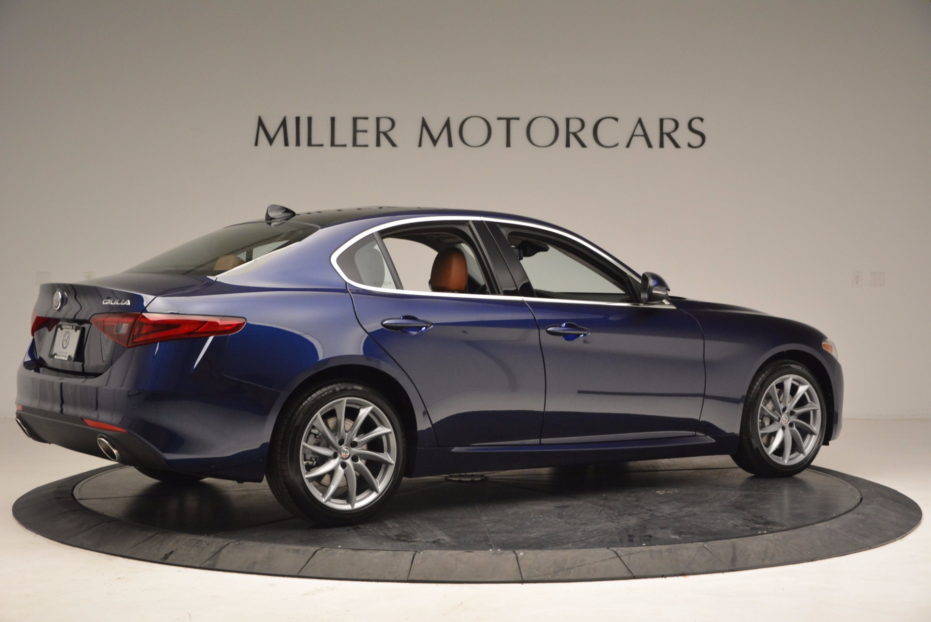 New-2017-Alfa-Romeo-Giulia-Q4