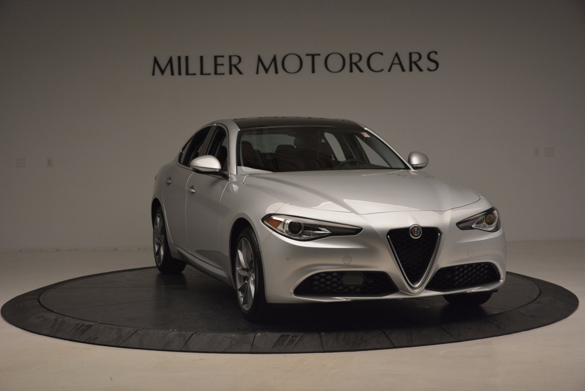 New-2017-Alfa-Romeo-Giulia-Q4
