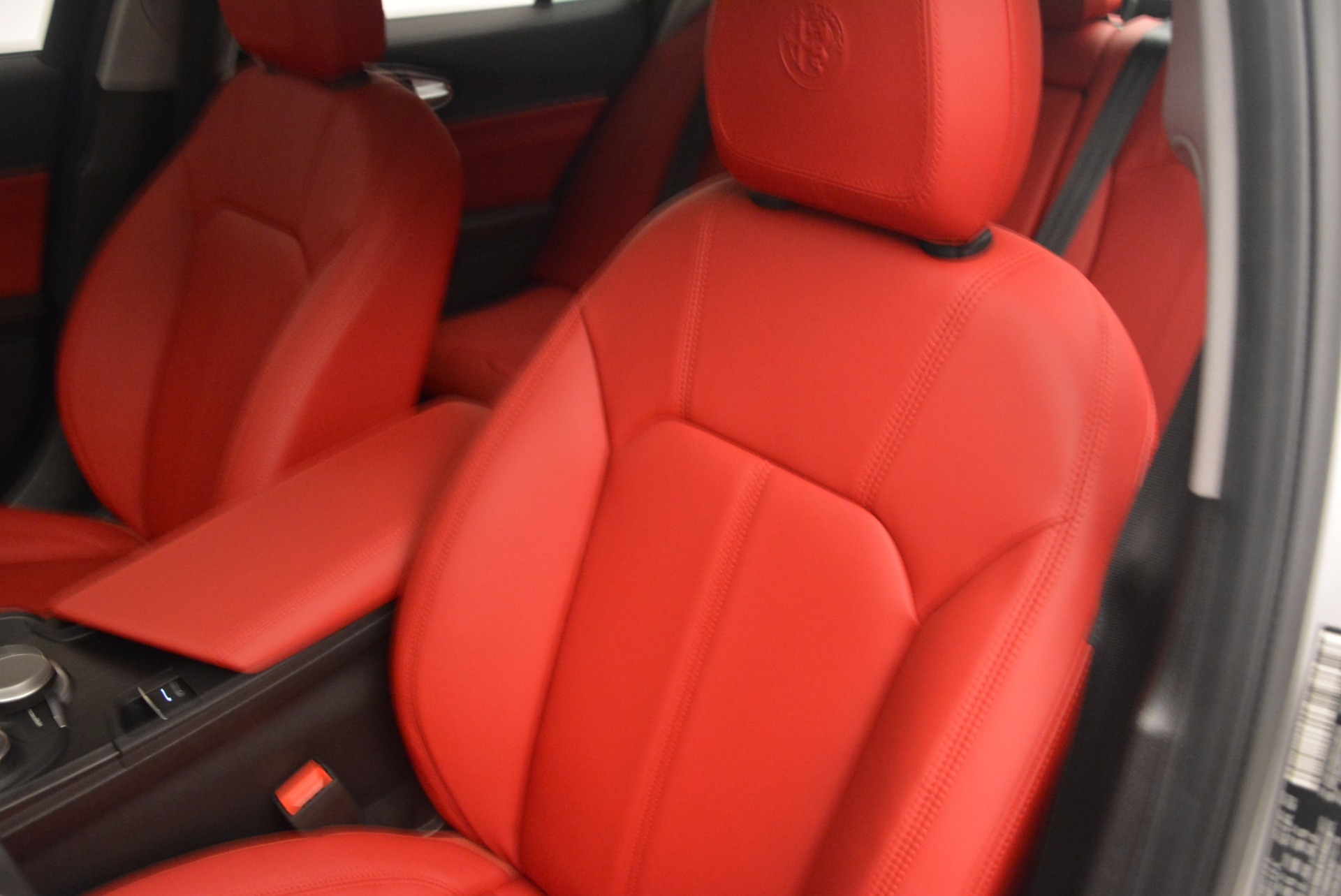 New-2017-Alfa-Romeo-Giulia-Q4