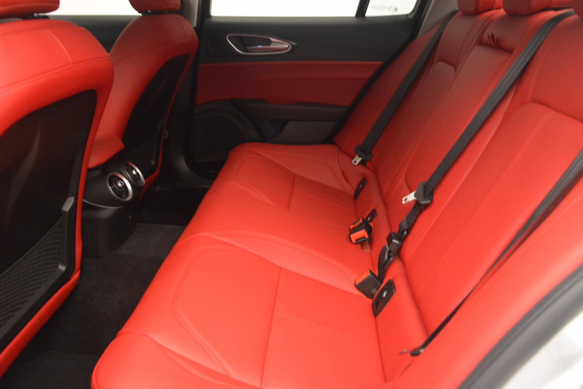 New-2017-Alfa-Romeo-Giulia-Q4