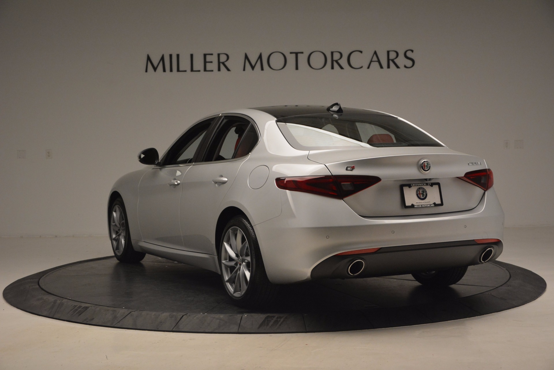 New-2017-Alfa-Romeo-Giulia-Q4