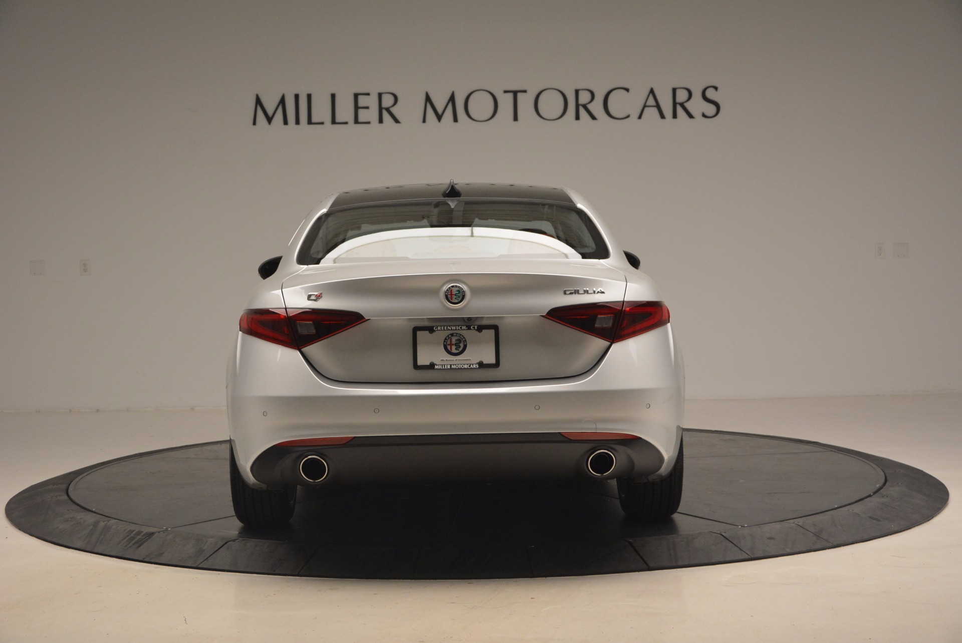 New-2017-Alfa-Romeo-Giulia-Q4