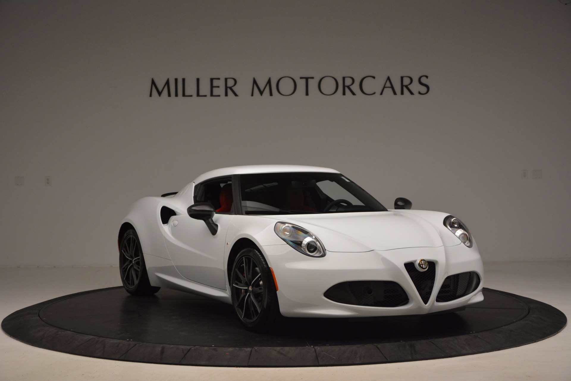 New-2016-Alfa-Romeo-4C-Coupe