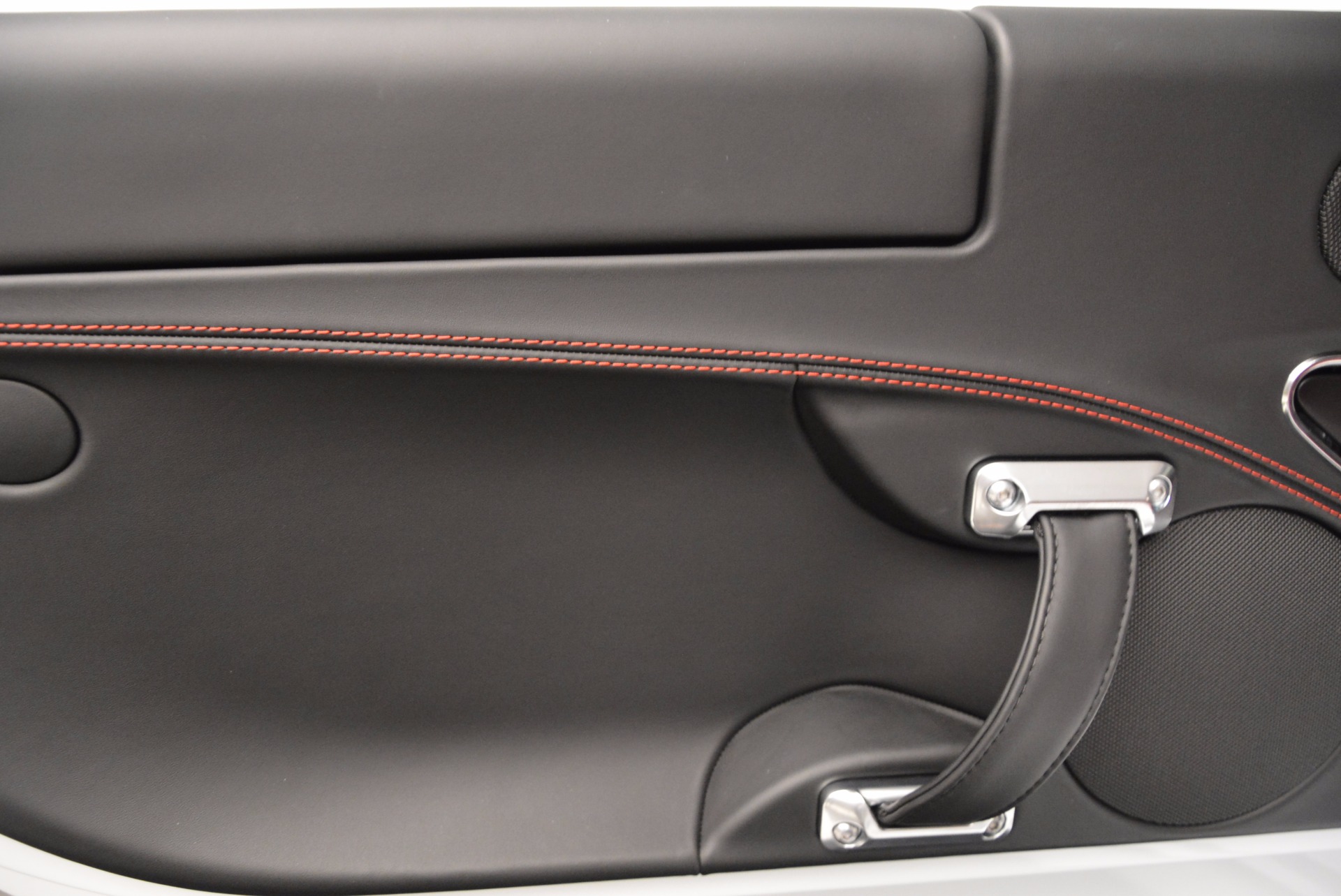 New-2016-Alfa-Romeo-4C-Coupe