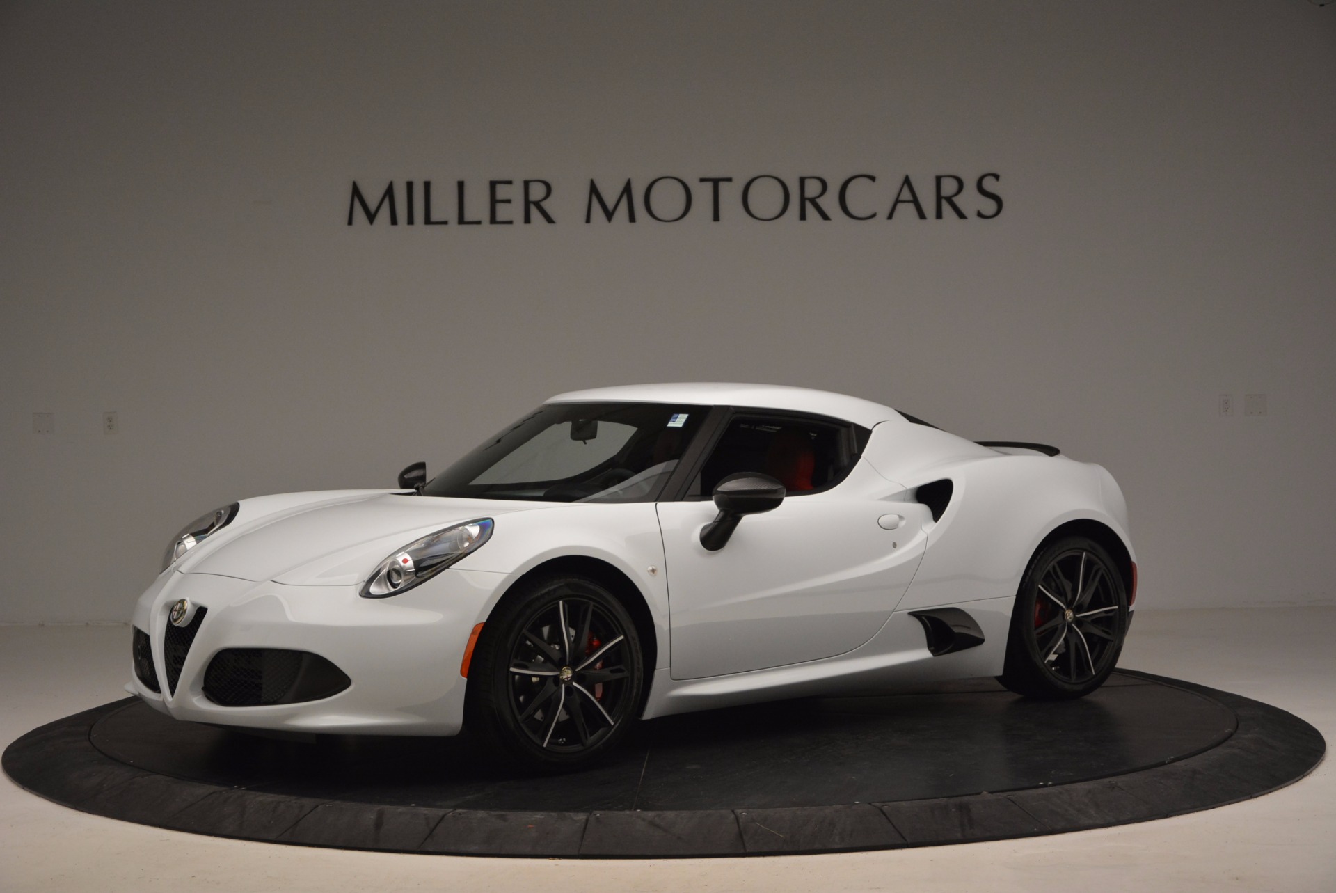 New-2016-Alfa-Romeo-4C-Coupe